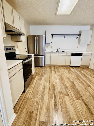 Image 6 of 26 For 13738 Villa Camino
