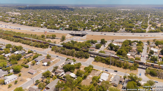 Image 3 of 11 For 415 Westfall