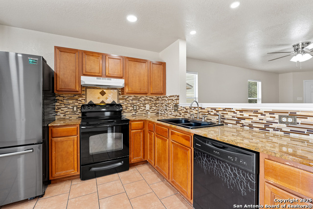 Listing photo id 10 for 6627 Arbor Farm