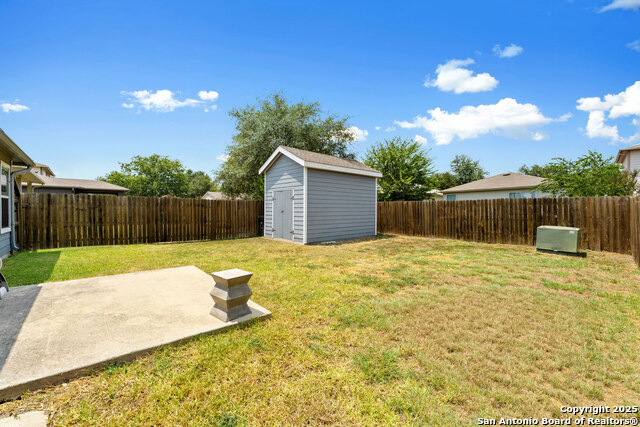 Listing photo id 20 for 6627 Arbor Farm