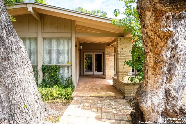 Details for 1325 Wiltshire Ave, Terrell Hills, TX 78209