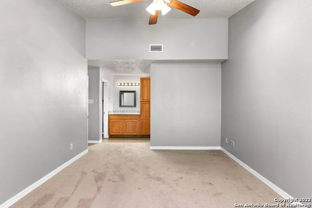 Image 14 of 19 For 12610 Uhr Ln  310