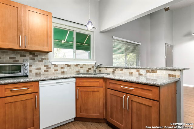 Image 8 of 19 For 12610 Uhr Ln  310