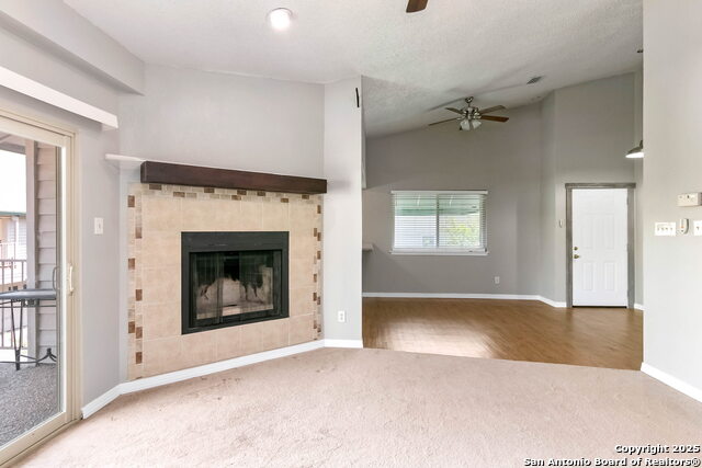 Image 7 of 19 For 12610 Uhr  310