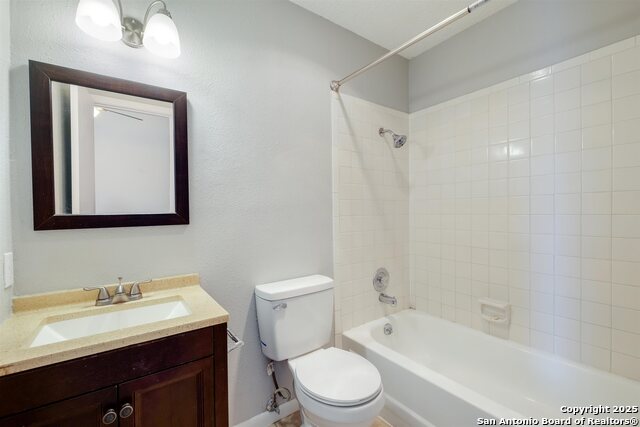 Image 21 of 26 For 5806 Rue Royale  5806