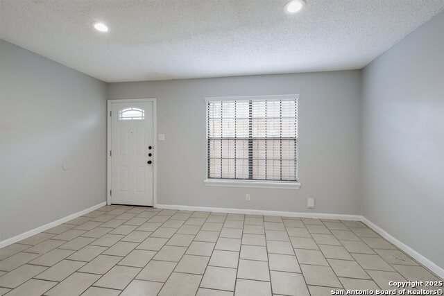 Image 9 of 26 For 5806 Rue Royale  5806