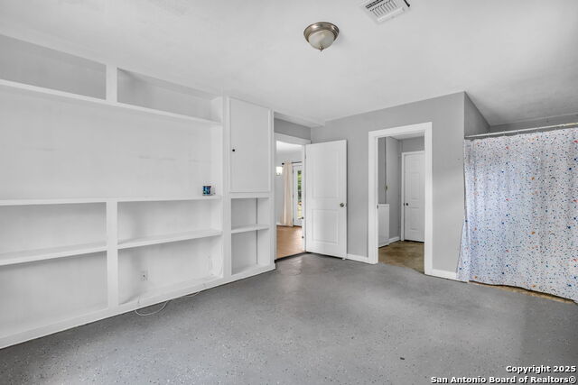 Listing photo id 27 for 8211 Berrycreek