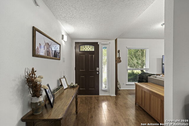 Listing photo id 1 for 5334 Walnut Vista