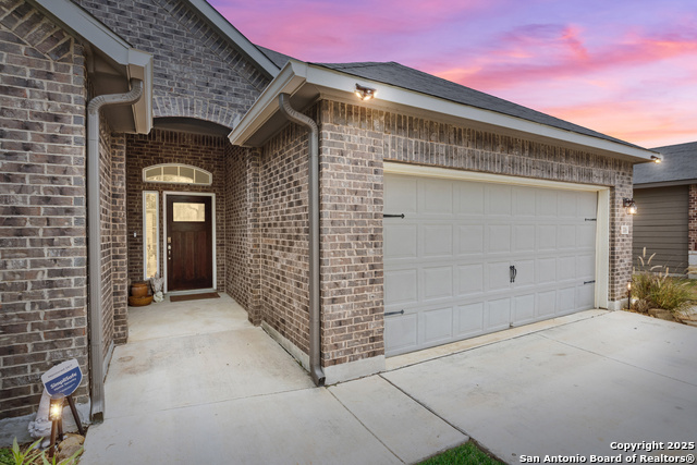 Image 5 of 39 For 338 Orion