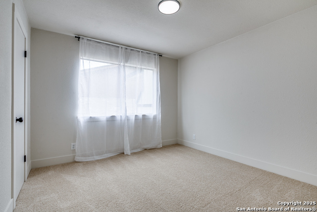 Listing photo id 18 for 13246 Larkwalk