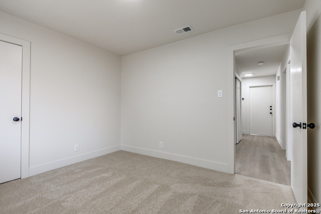 Listing photo id 19 for 13246 Larkwalk