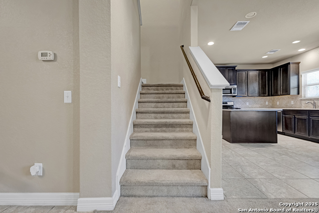 Image 11 of 35 For 8814 Atwater