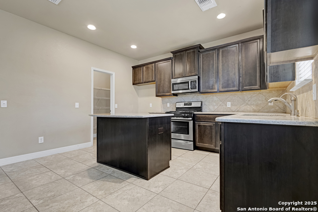 Image 7 of 35 For 8814 Atwater