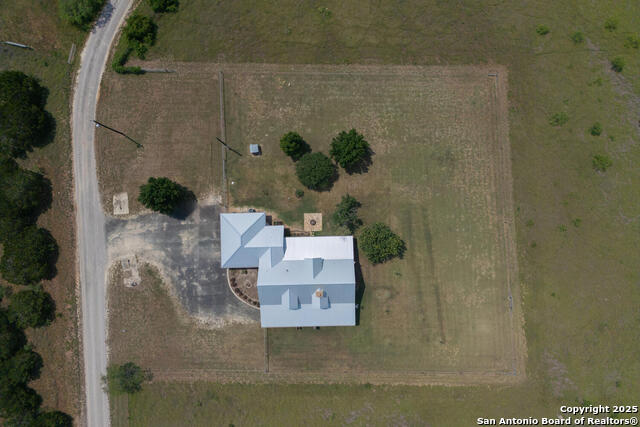 Image 23 of 31 For 192 Indian Oaks