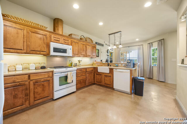 Image 8 of 31 For 192 Indian Oaks