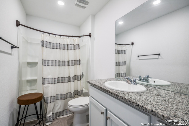 Image 10 of 13 For 5223 Hornbeck