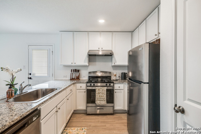 Image 6 of 13 For 5223 Hornbeck