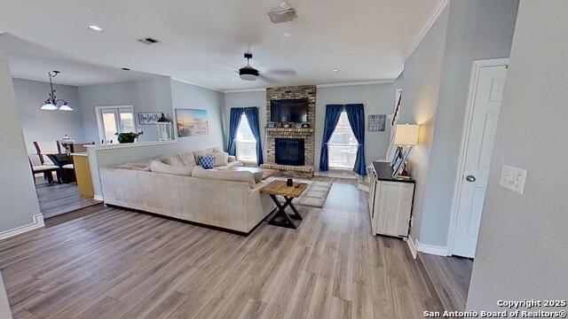 Image 4 of 35 For 20503 Oak Farm