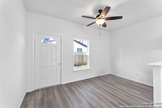 Image 2 of 23 For 3007 Mcarthur Ave