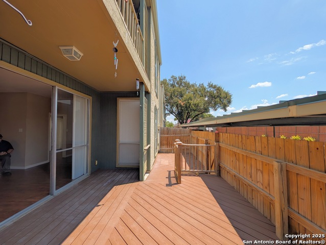 Image 19 of 35 For 3678 Hidden Dr  1804