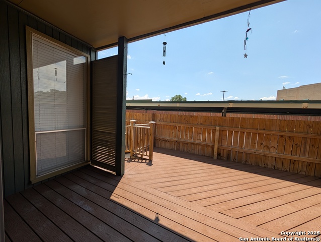 Image 21 of 35 For 3678 Hidden Dr  1804