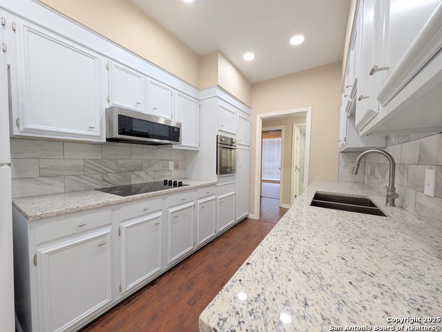 Image 9 of 35 For 3678 Hidden Dr  1804