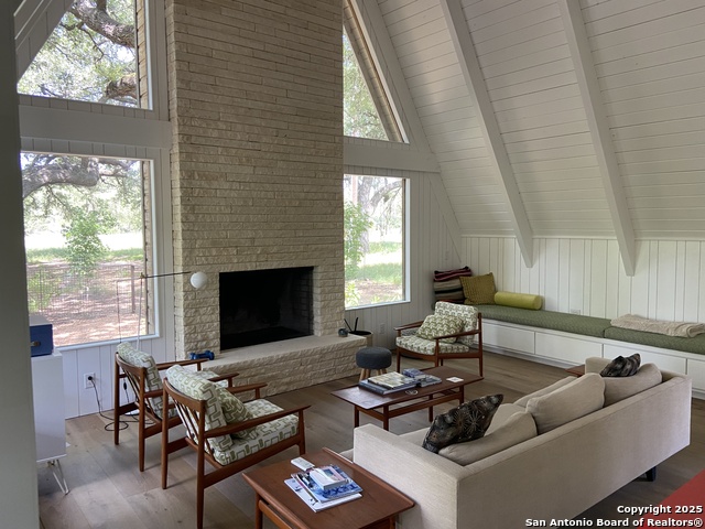 Details for 412 Lebouf Rd, Utopia, TX 78885