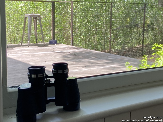 Listing photo id 14 for 412 Lebouf Rd