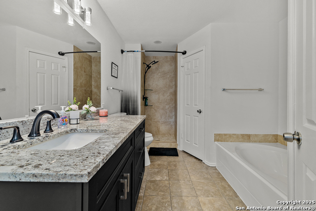 Image 18 of 27 For 371 Ash Village Dr