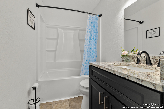 Image 20 of 27 For 371 Ash Village Dr