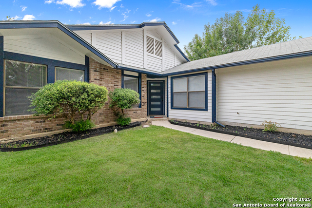 Image 3 of 27 For 371 Ash Village Dr