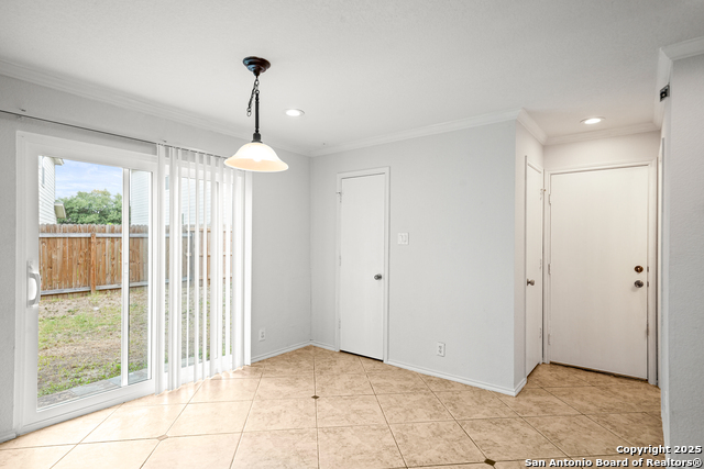 Image 8 of 19 For 6539 Benwood