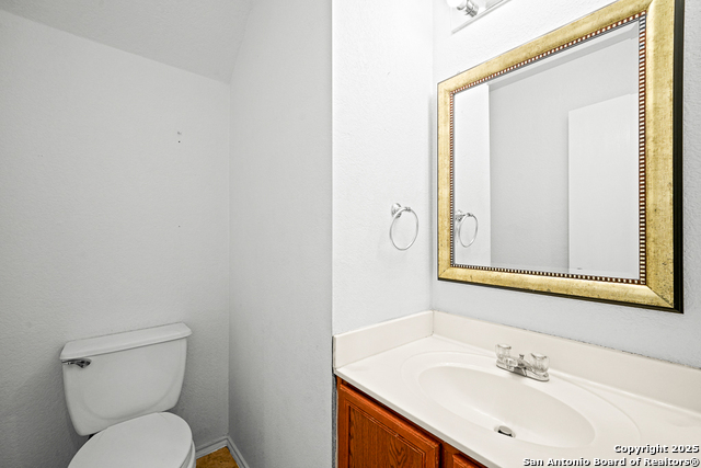 Image 9 of 19 For 6539 Benwood