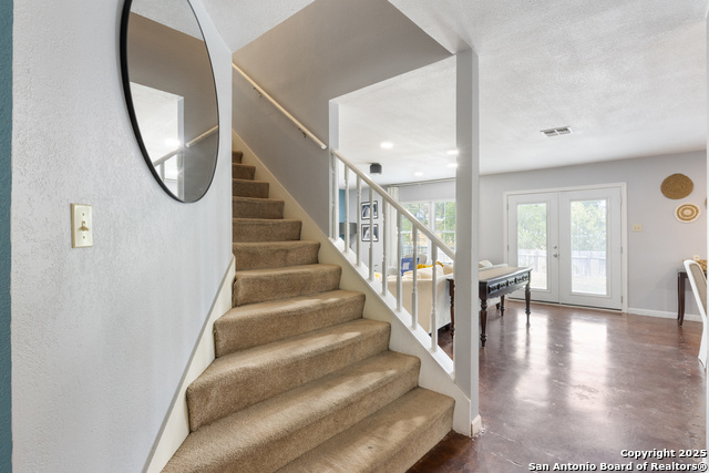 Image 10 of 19 For 7314 Raintree Forest
