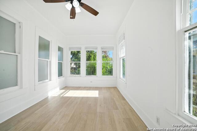 Listing photo id 11 for 1506 Martin W