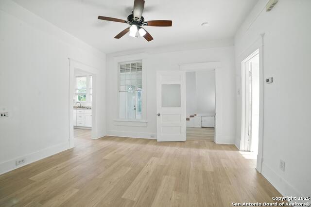 Listing photo id 15 for 1506 Martin W