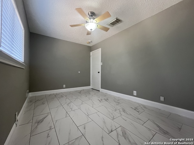 Image 18 of 25 For 8131 Grand Bend Dr