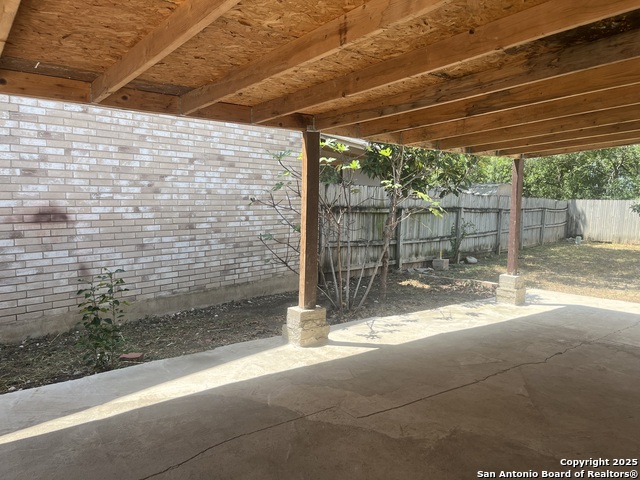 Image 20 of 25 For 8131 Grand Bend Dr