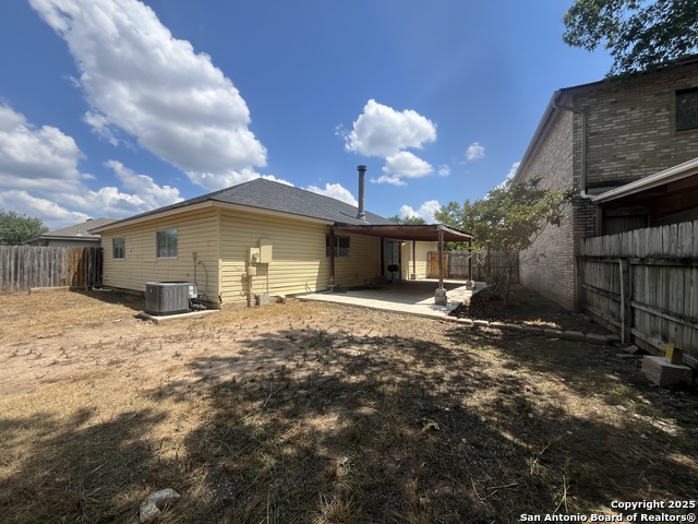 Image 22 of 25 For 8131 Grand Bend Dr