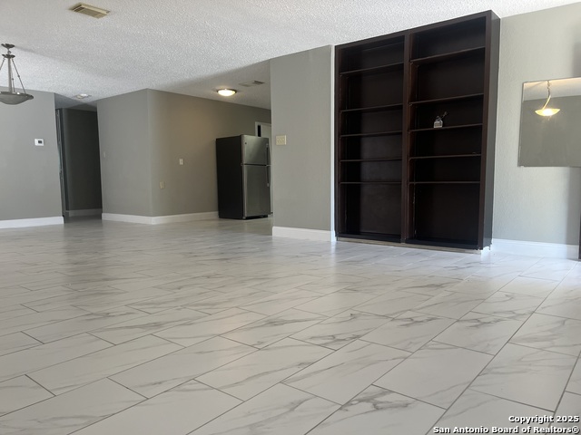 Image 6 of 25 For 8131 Grand Bend Dr