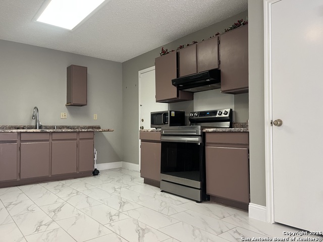 Image 8 of 25 For 8131 Grand Bend Dr