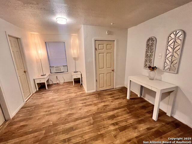 Image 10 of 29 For 444 Taft  A