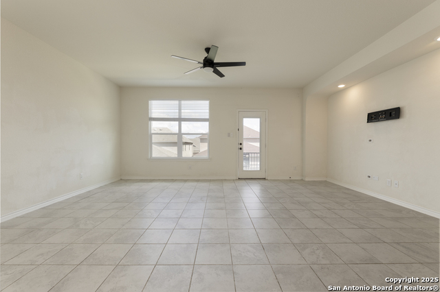 Image 10 of 27 For 521 Landmark Bluff