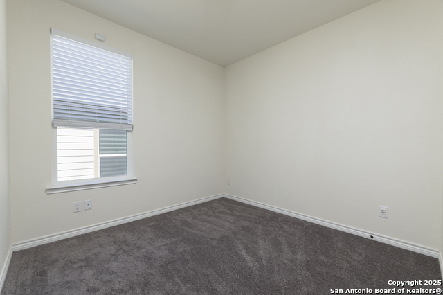 Image 22 of 27 For 521 Landmark Bluff