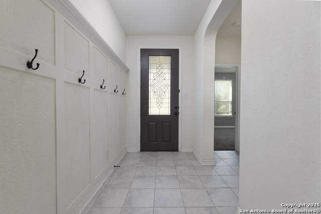 Image 3 of 27 For 521 Landmark Bluff