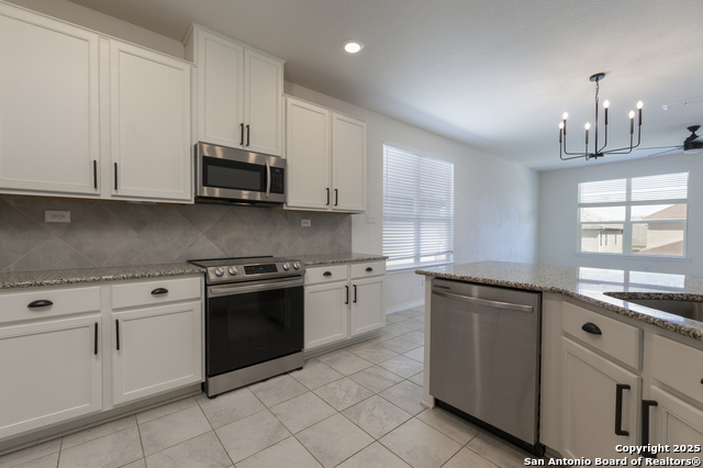 Image 6 of 27 For 521 Landmark Bluff