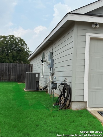 Image 31 of 34 For 8323 Dovers Den