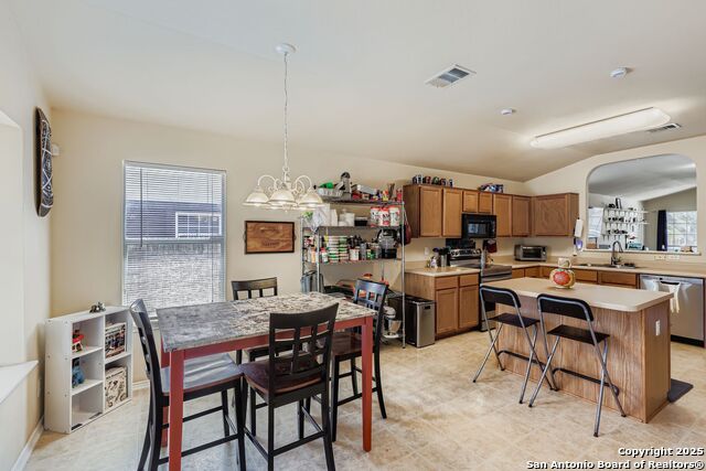 Image 11 of 29 For 3324 Falcon Grove