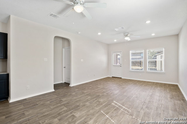 Image 14 of 33 For 3362 Stoney Knoll