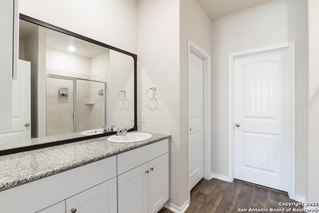 Image 17 of 33 For 3362 Stoney Knoll